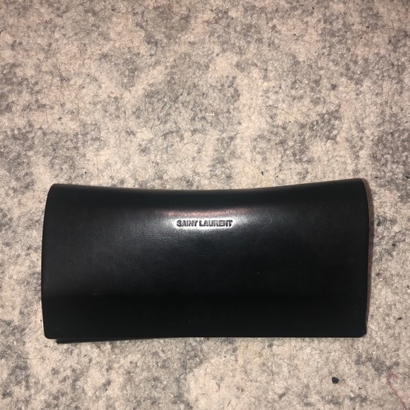 Saint Laurent sunglasses worn 3 times - Picture 2 of 4